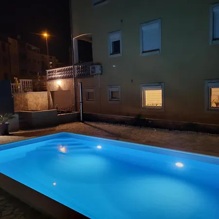 Vukadin Apartamento *