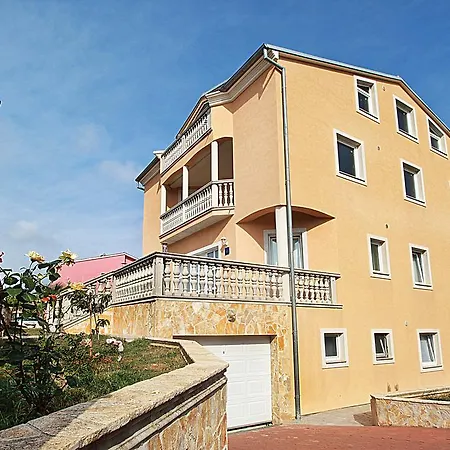 Vukadin Apartment