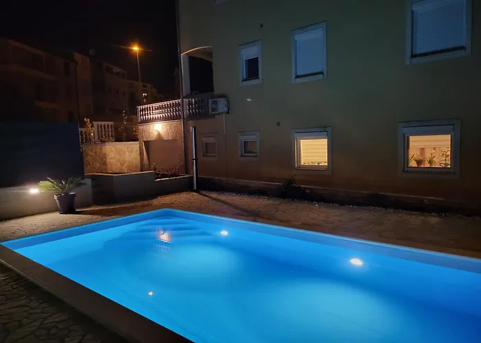 Vukadin Apartment *